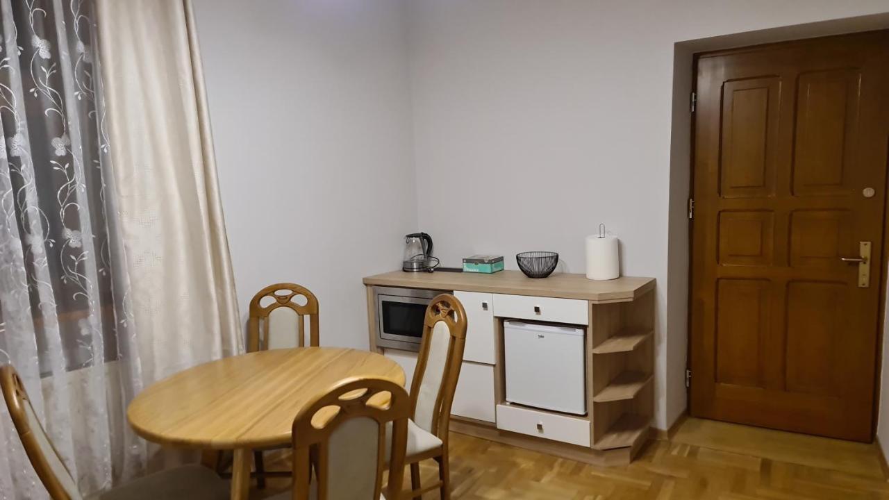 Apartament Plac Katedralny Tarnow Exterior photo